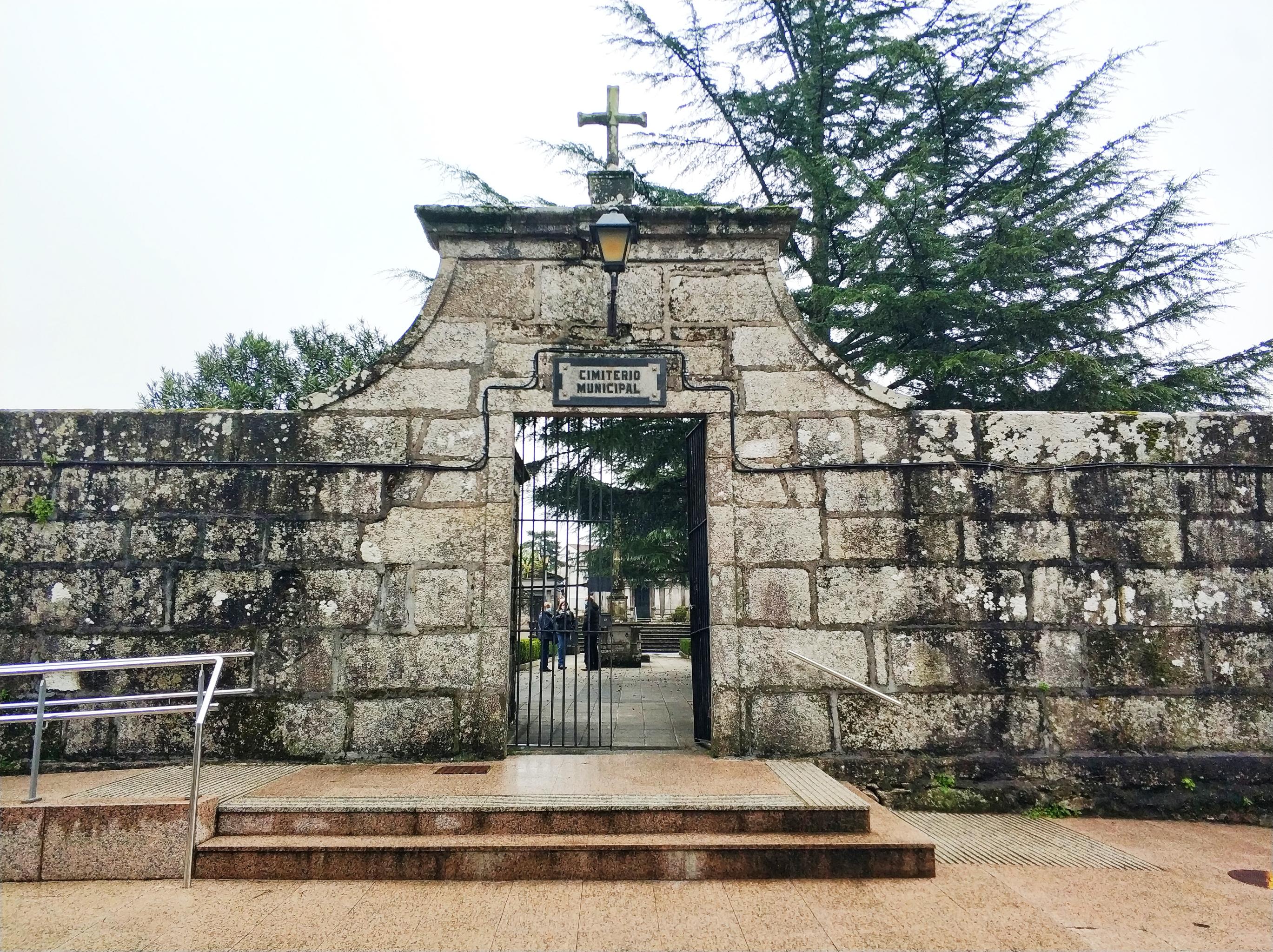 Cementerio-Municipal-Porrino-2.jpg
