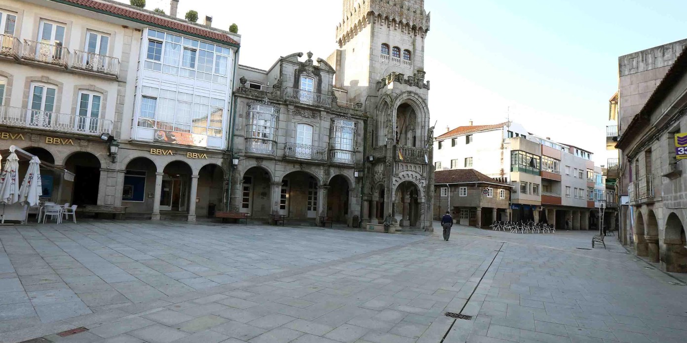Concello-de-Porriño-panorámica-de-la-plaza-.jpg