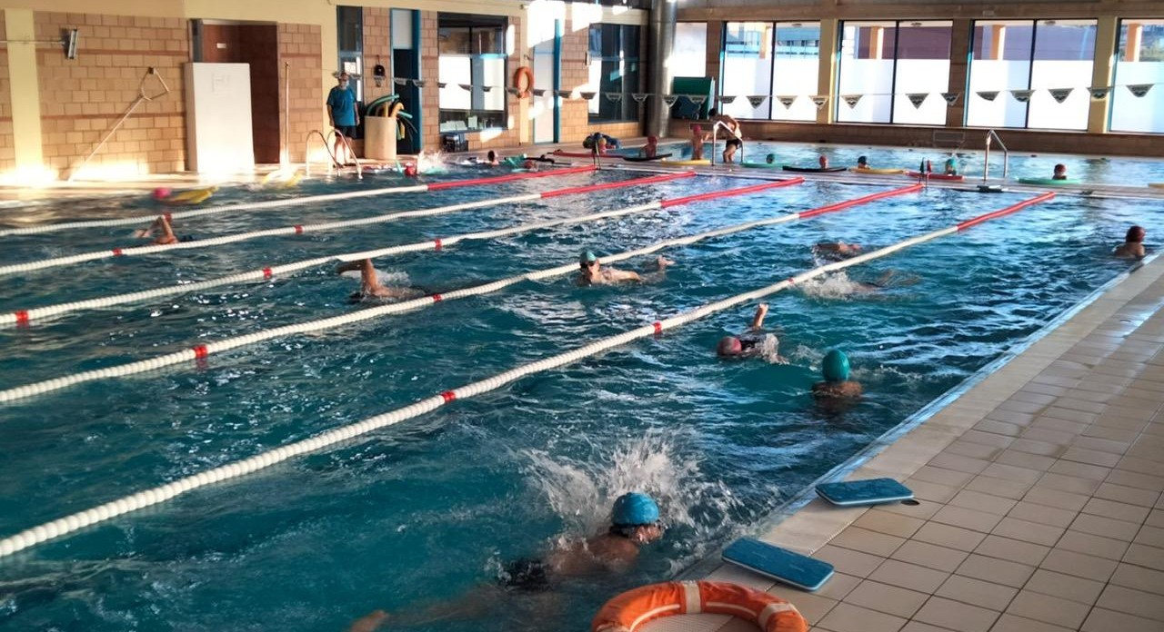 Piscina-Municipal-Porrino-recupera-normalidad.jpg