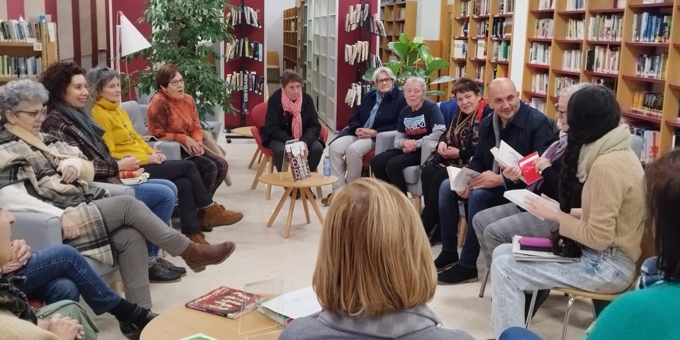 Biblioteca_Club-de-lectura.jpg
